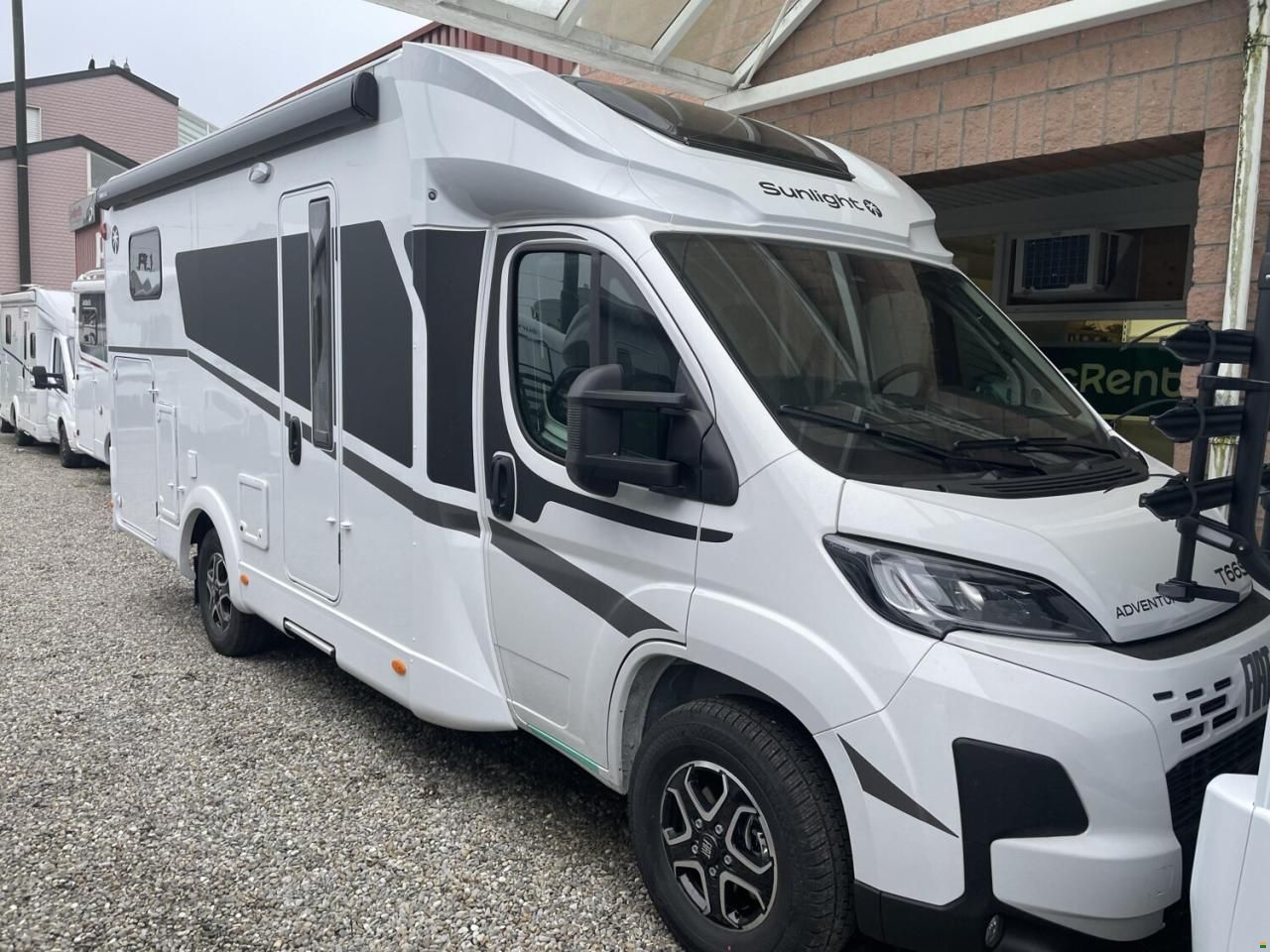 Sunlight Adventure T 66S