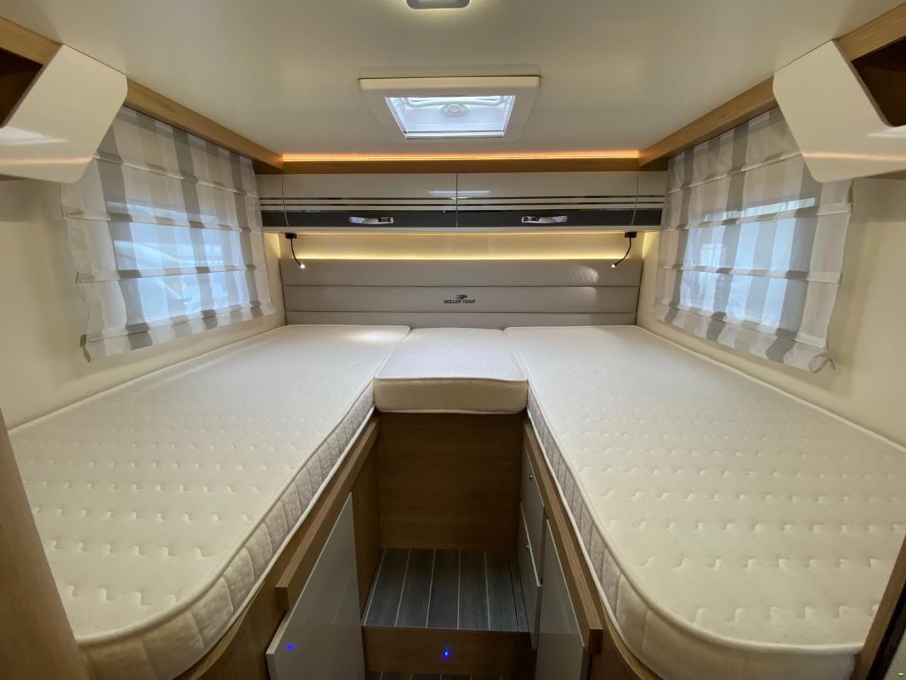 Roller Team Kronos 285 P, Ford 2.0TDCi 170PS Automat