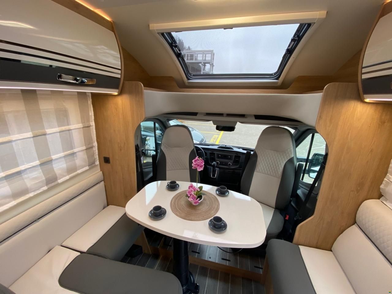 Roller Team Kronos 285 P, Ford 2.0TDCi 170PS Automat