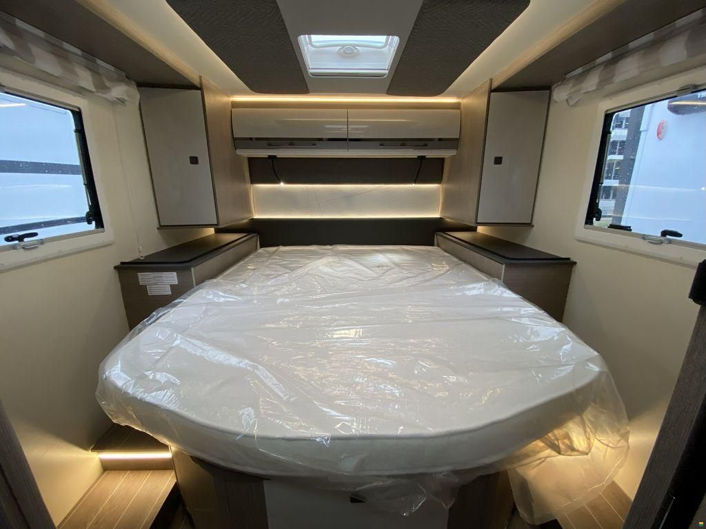 Roller Team Zefiro 267 TL, Ford 165PS Automat