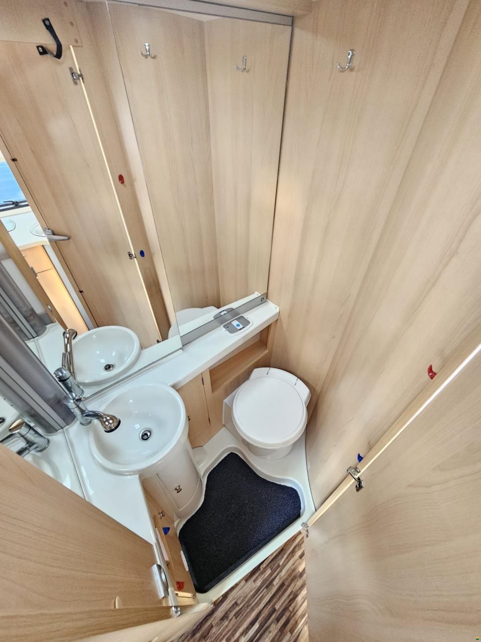 Tabbert T@B 400td mit Doppelbett & Mover!