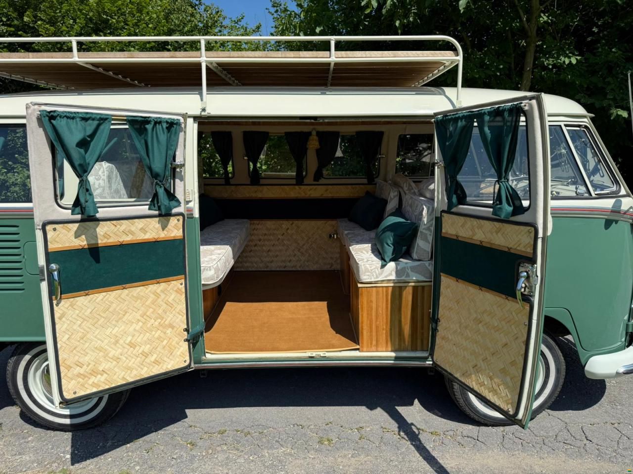 Volkswagen VW T1 Deluxe