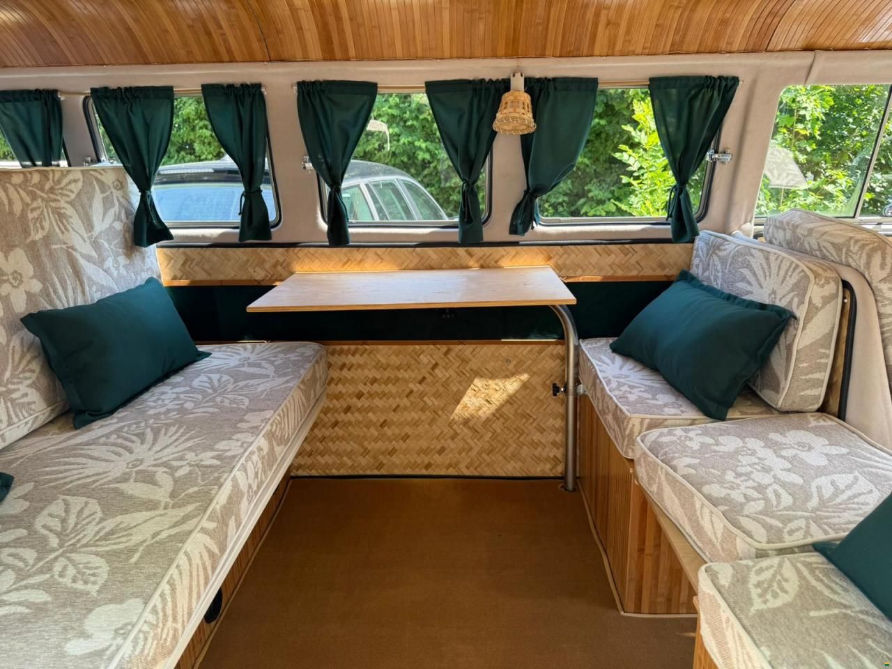 Volkswagen VW T1 Deluxe