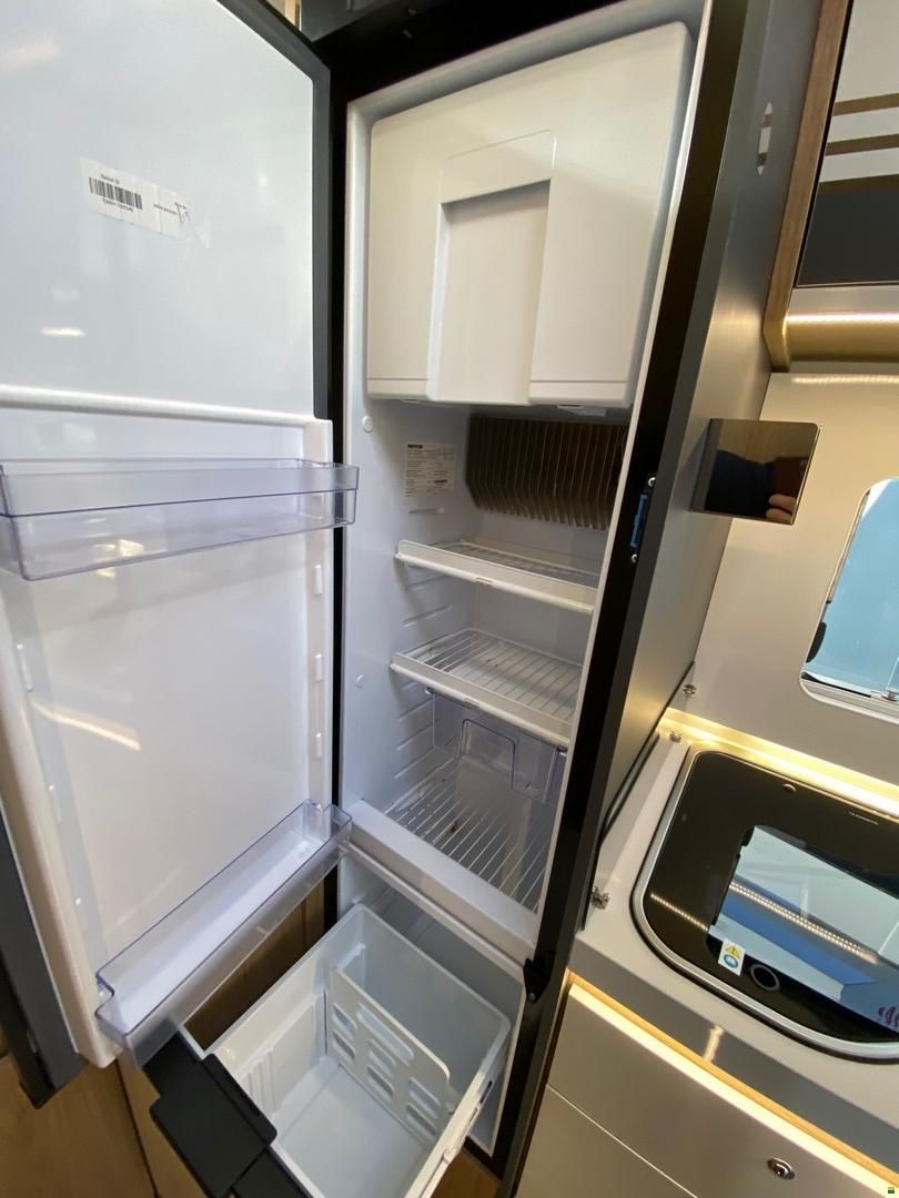 Roller Team Kronos 294 TL, Ford 2.0TDCi 170PS