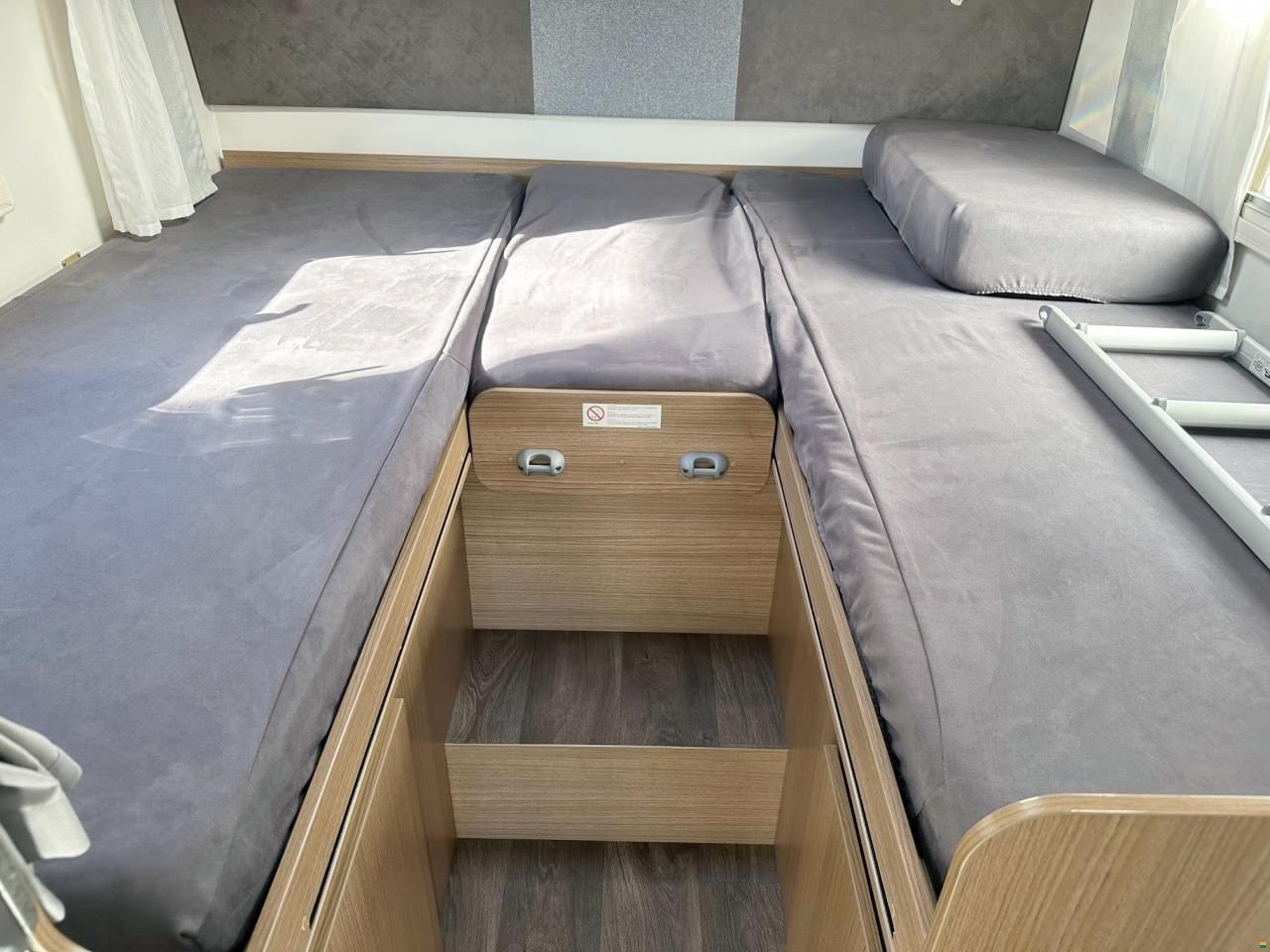 Carado I 447 2.2 MJ AUTOMAT