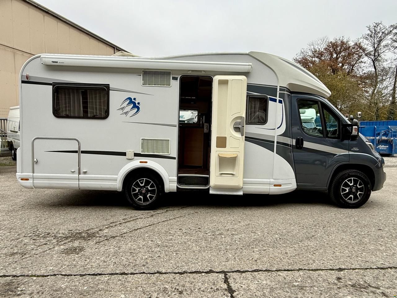 Knaus Sky Wave 650 MF - Hubbett