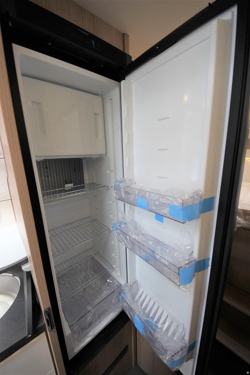 Carthago c-tourer I 143 LE MB