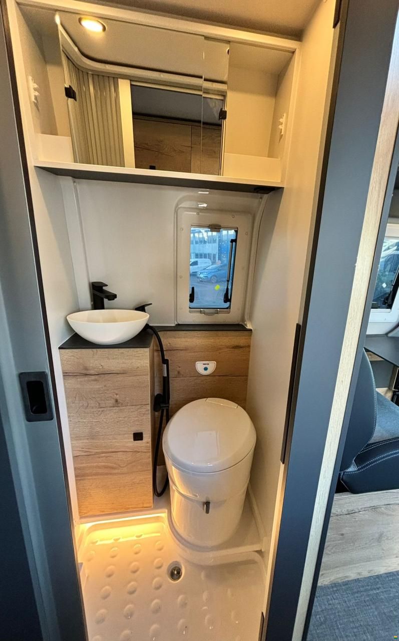 P&ouml;ssl Roadstar X 1st Serie