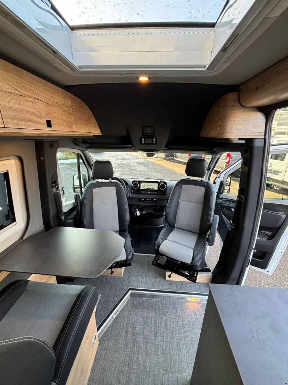 P&ouml;ssl Roadstar X 1st Serie