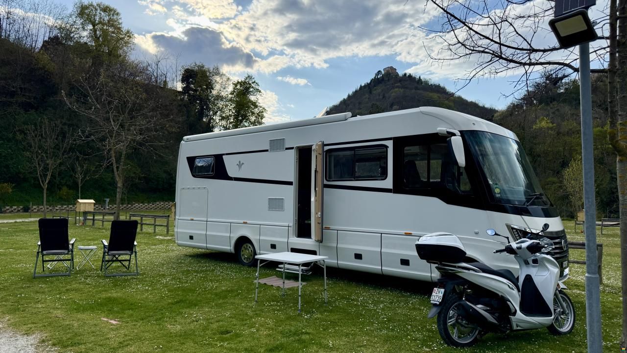 Niesmann-Bischoff Flair 920 EK