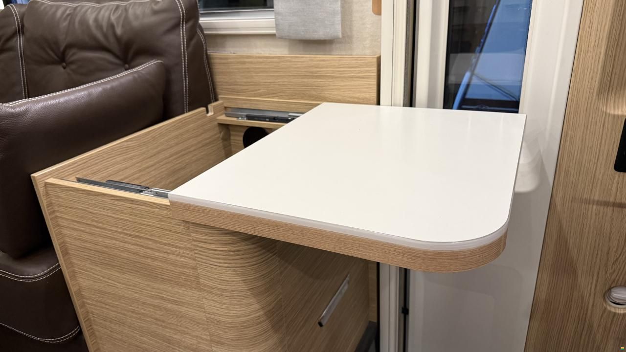 Niesmann-Bischoff Flair 920 EK