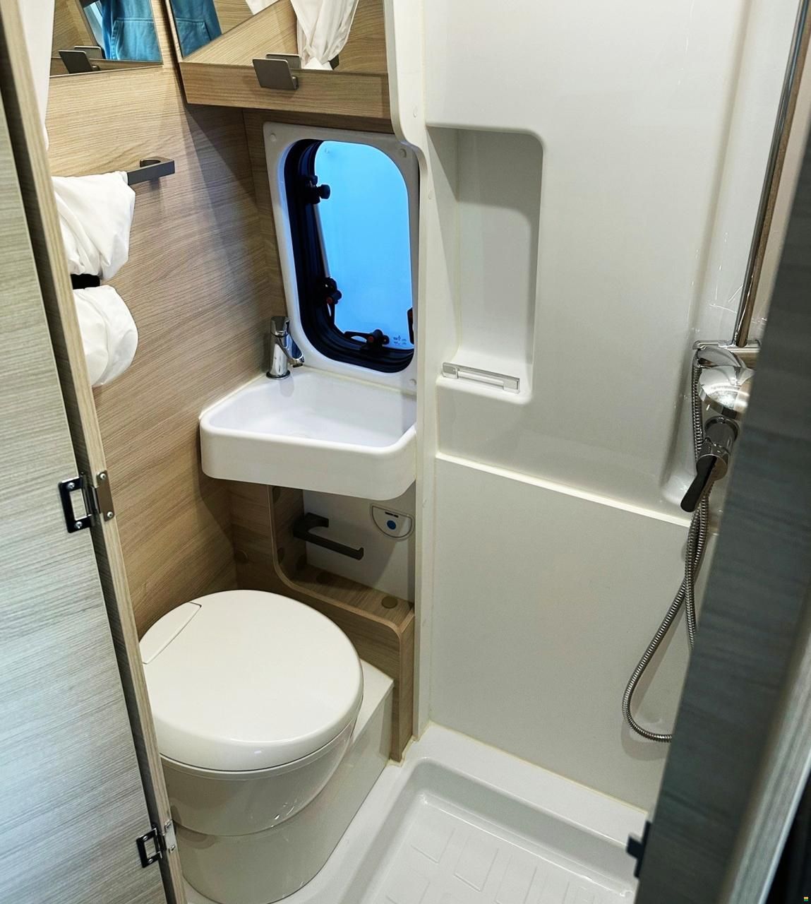 Forster-Reisemobile FV 599 HB 2.3 9G-AUTOMAT 160MJ