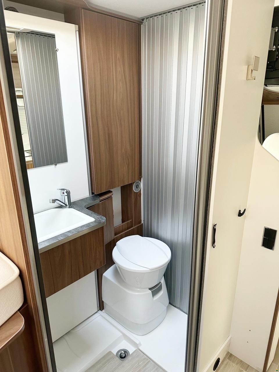 Pilote GALAXY G 650 GJ ESSENTIEL 2.3 MJ150