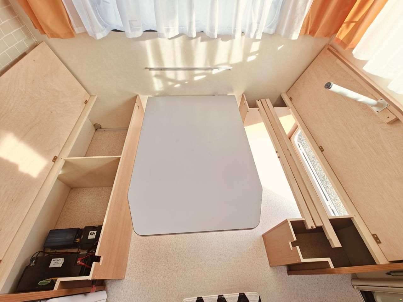 Knaus DESEO 500 FAMILY PLUS - Mover - Markise