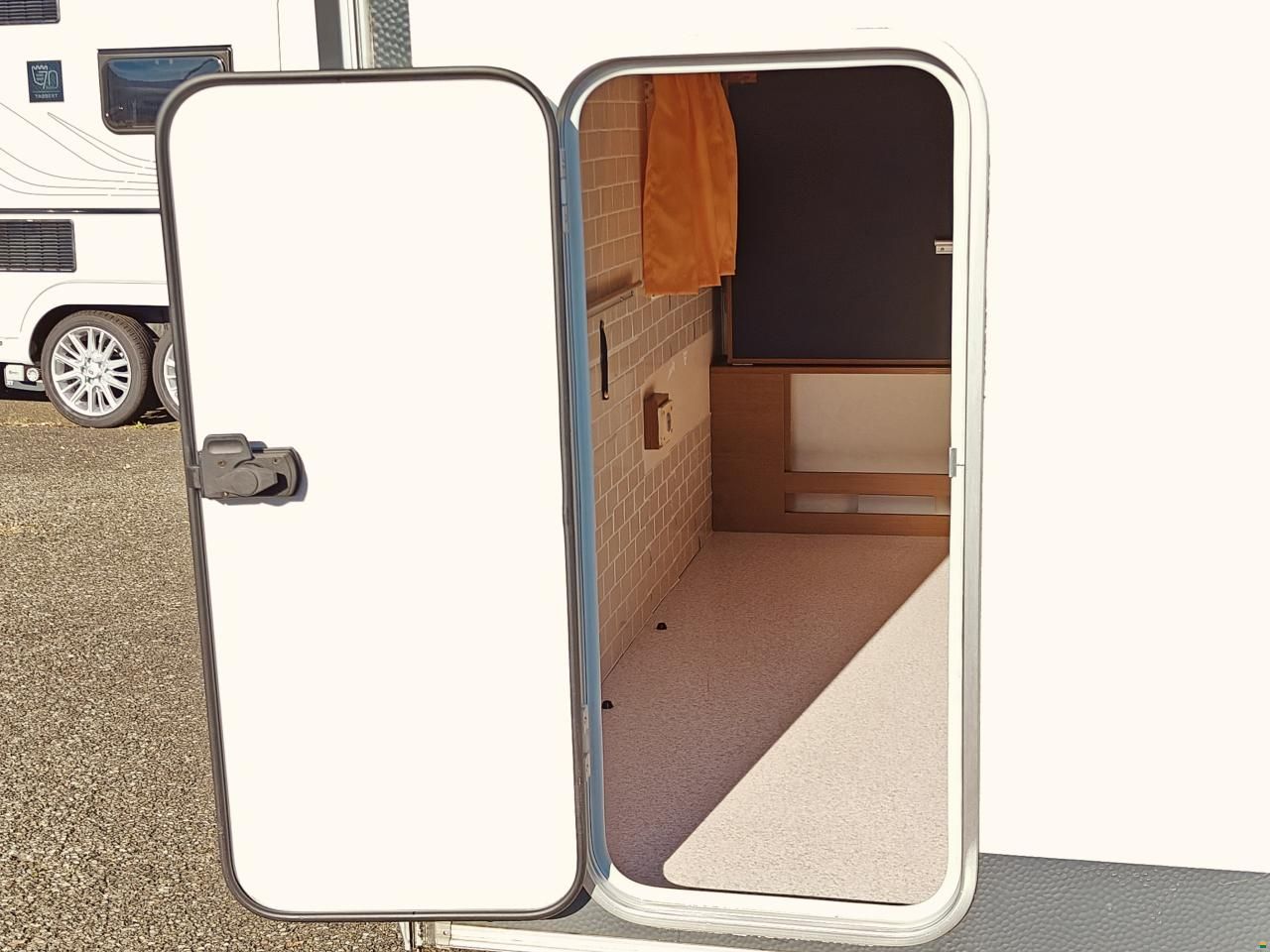 Knaus DESEO 500 FAMILY PLUS - Mover - Markise