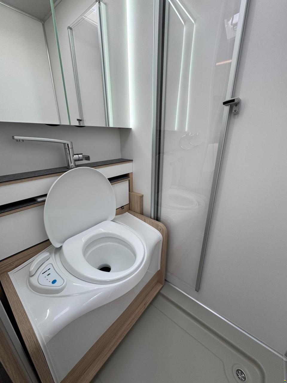 Frankia NEO MI 7 GDK BLACK LINE