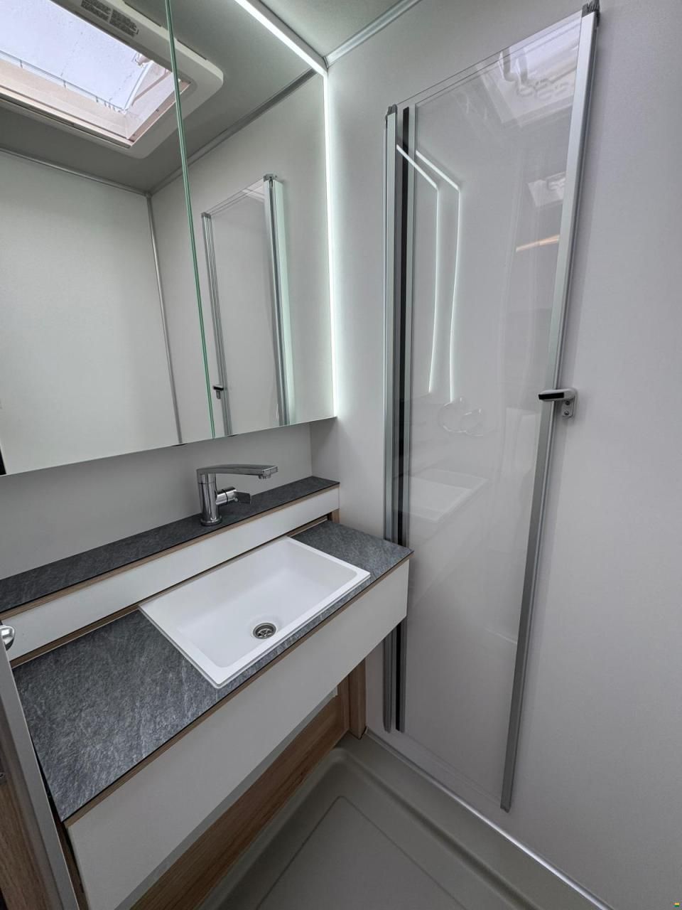 Frankia NEO MI 7 GDK BLACK LINE