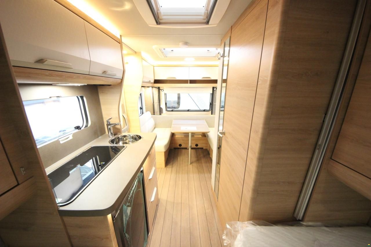 Knaus SÜDWIND 460 EU BLACK SEL. (2026)