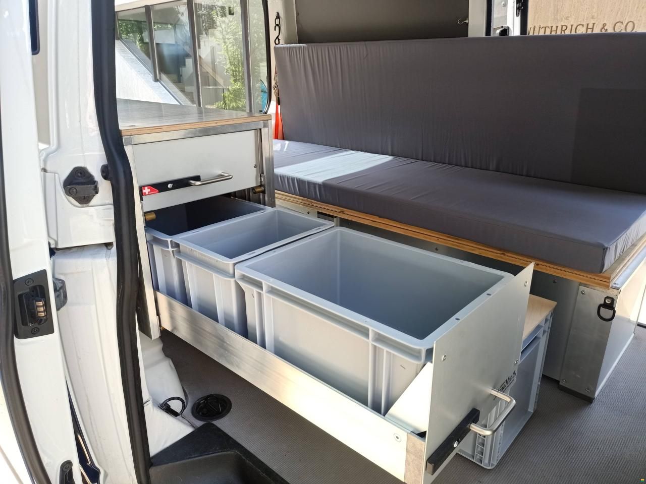 Volkswagen VW T5.1 2.0 TDI 140PS 4X4 SPORT CAMPER