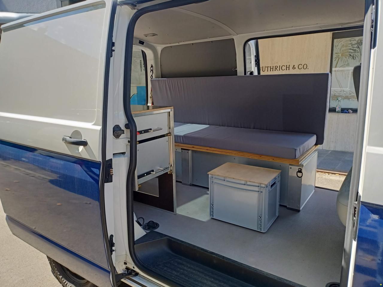 Volkswagen VW T5.1 2.0 TDI 140PS 4X4 SPORT CAMPER