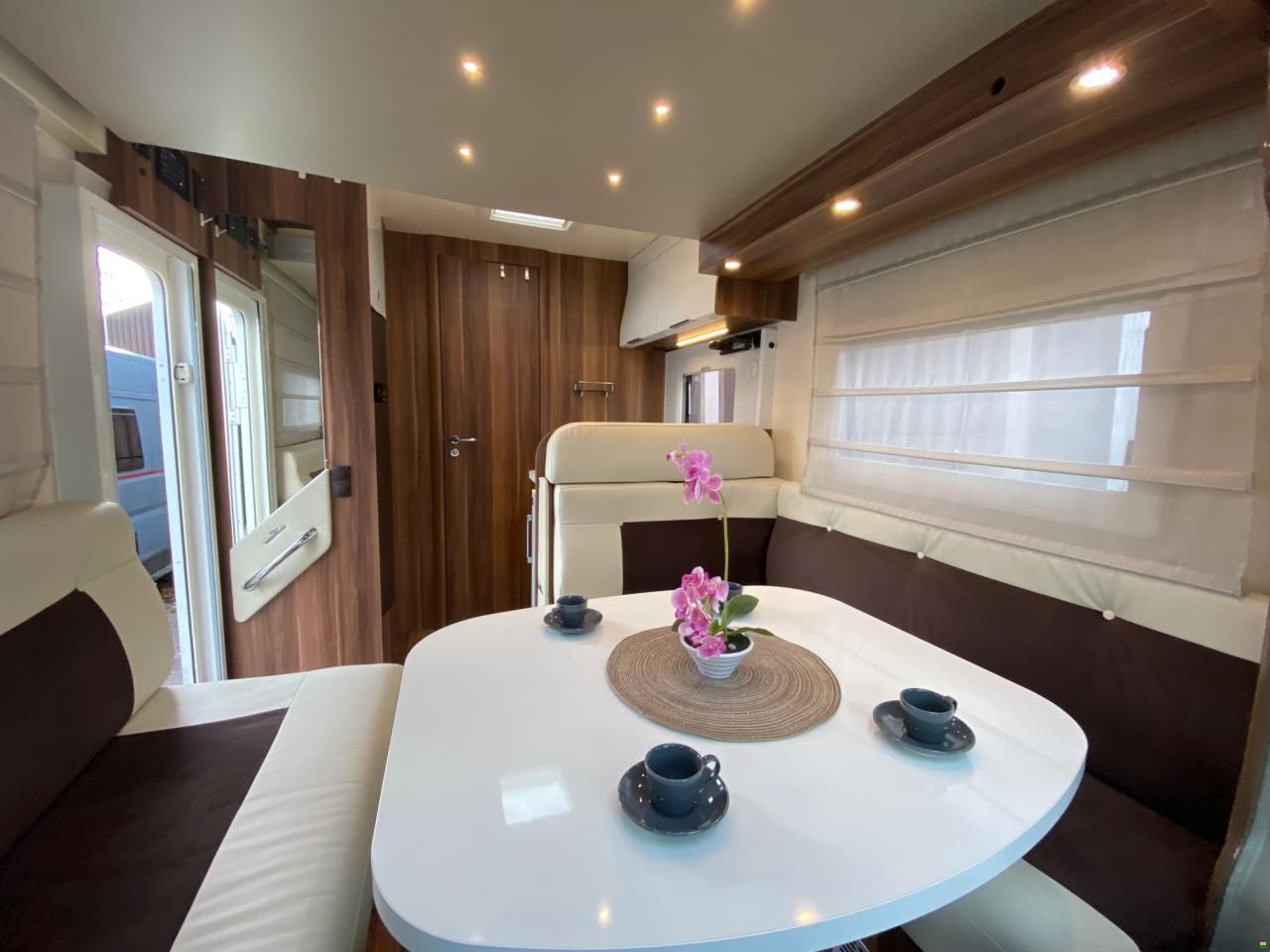 Roller Team Zefiro 235 TL, Fiat 2.3MJ 150PS Automat