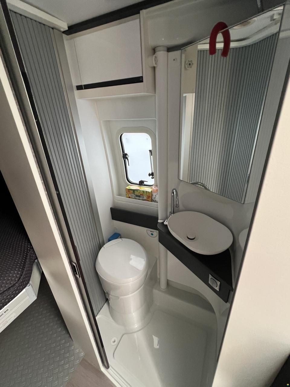 Adria Twin Supreme 640 SGX