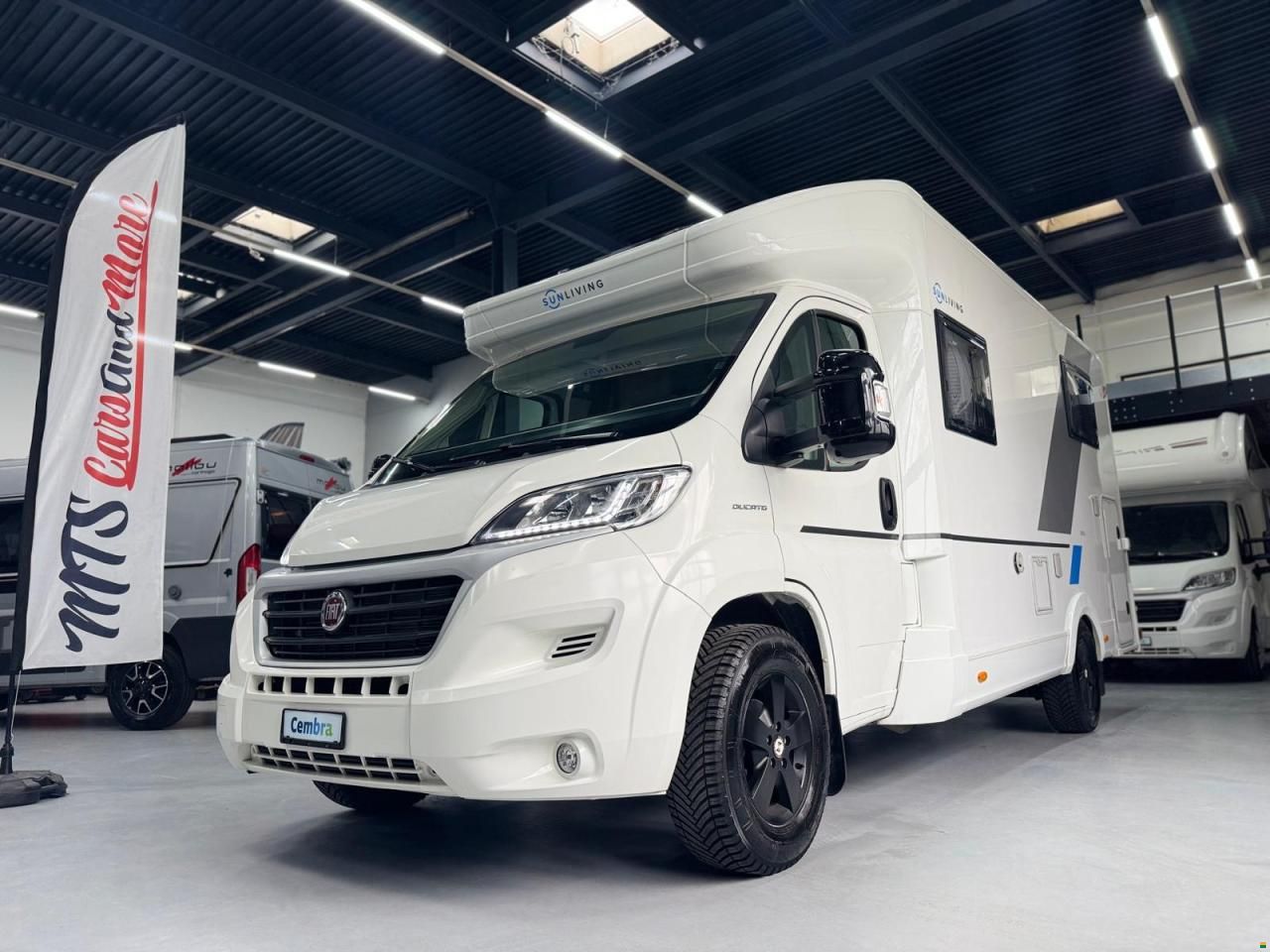 Adria S65L TEILIN.AUTOMAT.LÄNGSBETT