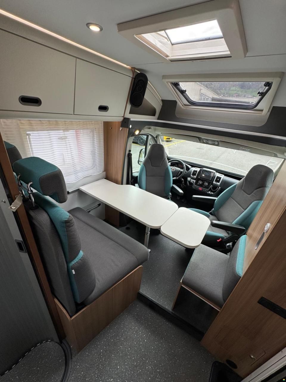 Adria S65L TEILIN.AUTOMAT.LÄNGSBETT