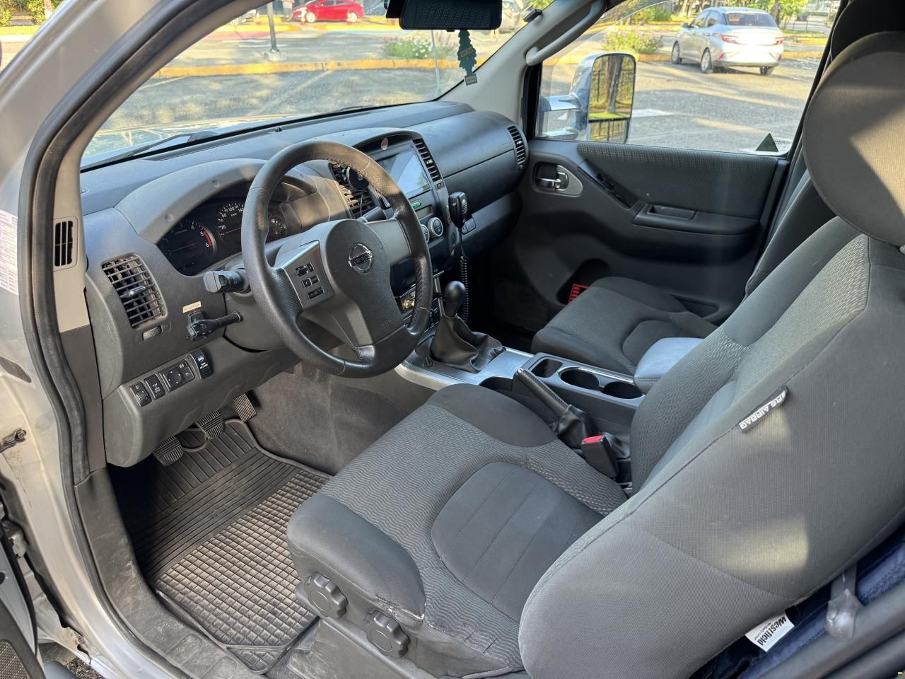 bimobil Nissan Navara mit Wohnkabine