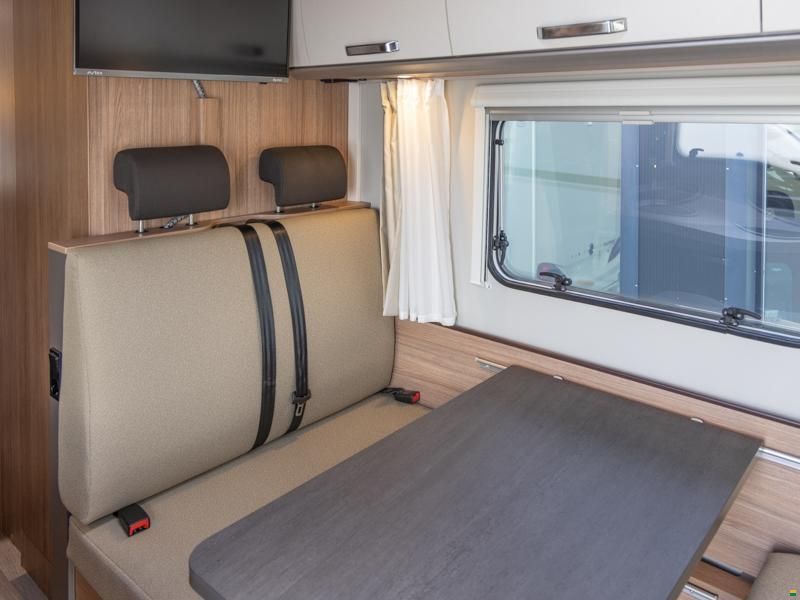 Weinsberg CaraHome 700 DG