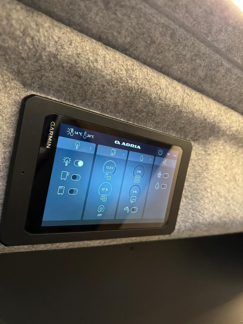 Mercedes Benz Supertwin MB 600 SPB