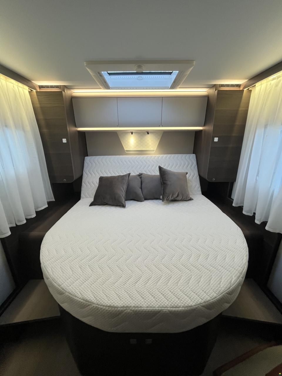 Adria Matrix Supreme 670 DC