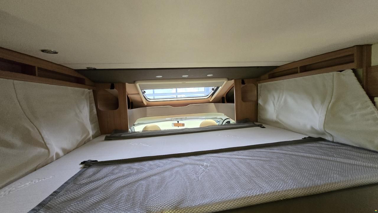 Knaus Sky Wave 700 MEG / Celebration