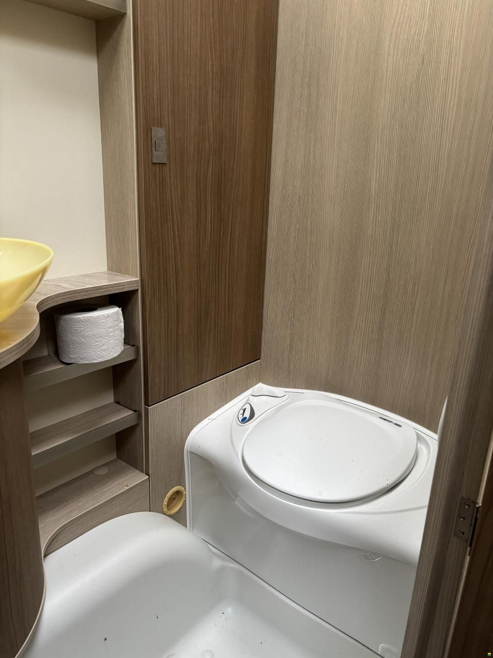 Bürstner AVERSO 440TH PLUS