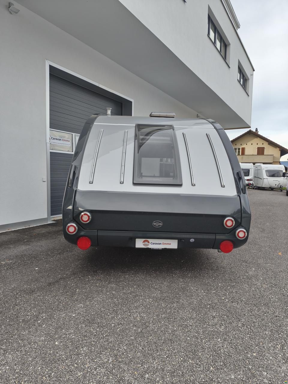 T@B 400td mit Küche, Sitzgruppe, WC, Mover!