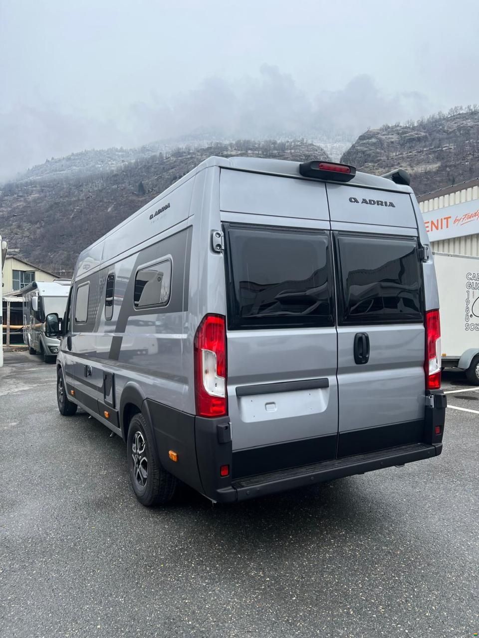 Adria Twin 60Y 640 SLB