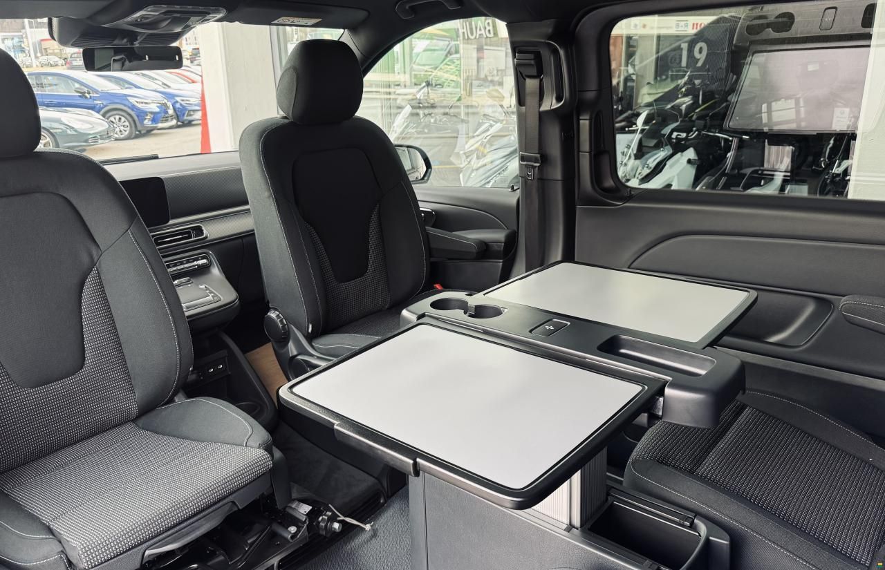 Pössl Vanstar V300 d lang AMG-Line 4matic