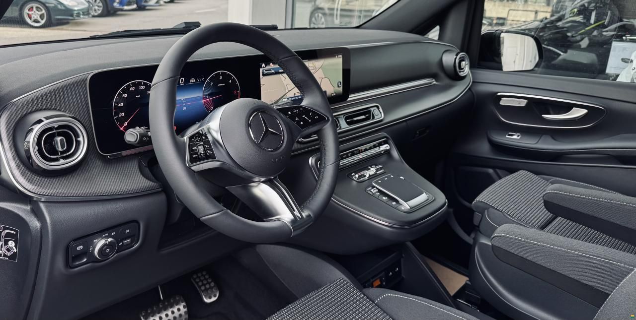 Pössl Vanstar V300 d lang AMG-Line 4matic