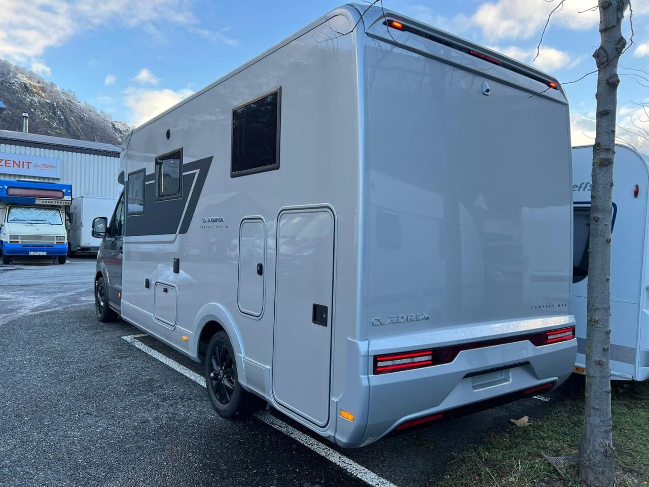 Adria Compact Max DL