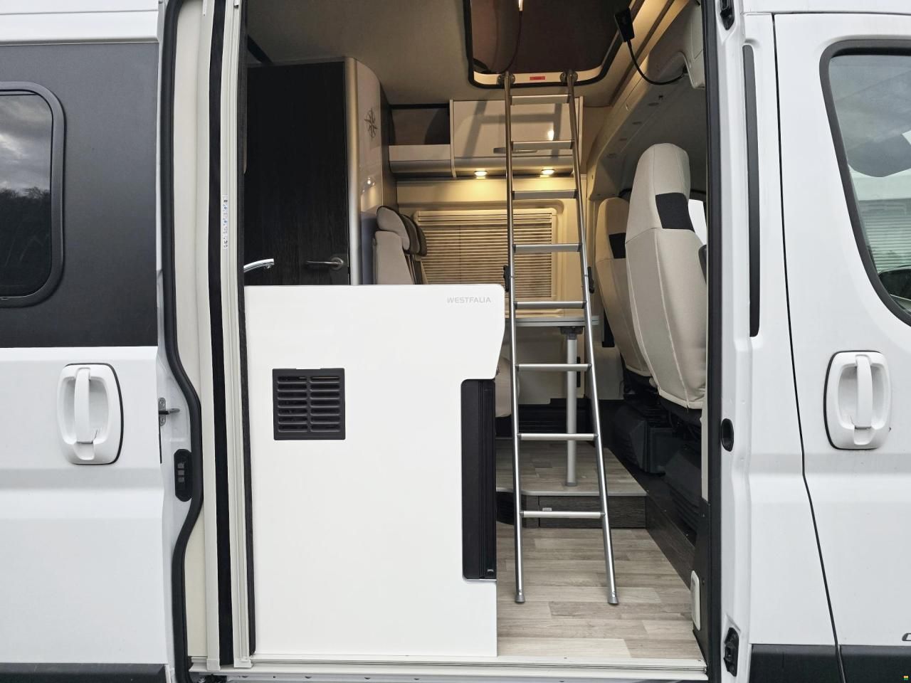 Westfalia COLUMBUS 540 D 9G-AUTOMAT 2.3 160MJ