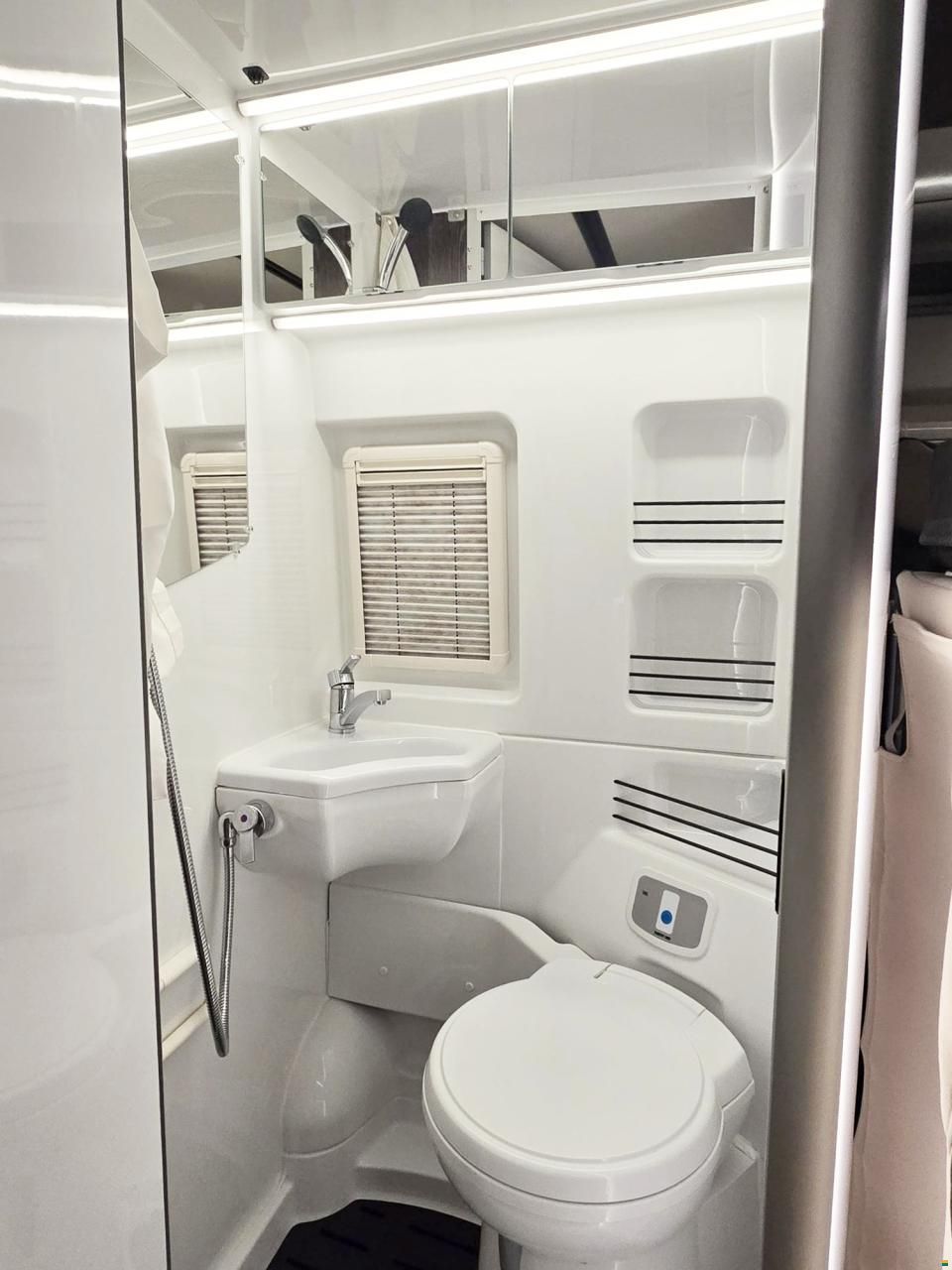 Westfalia COLUMBUS 540 D 9G-AUTOMAT 2.3 160MJ