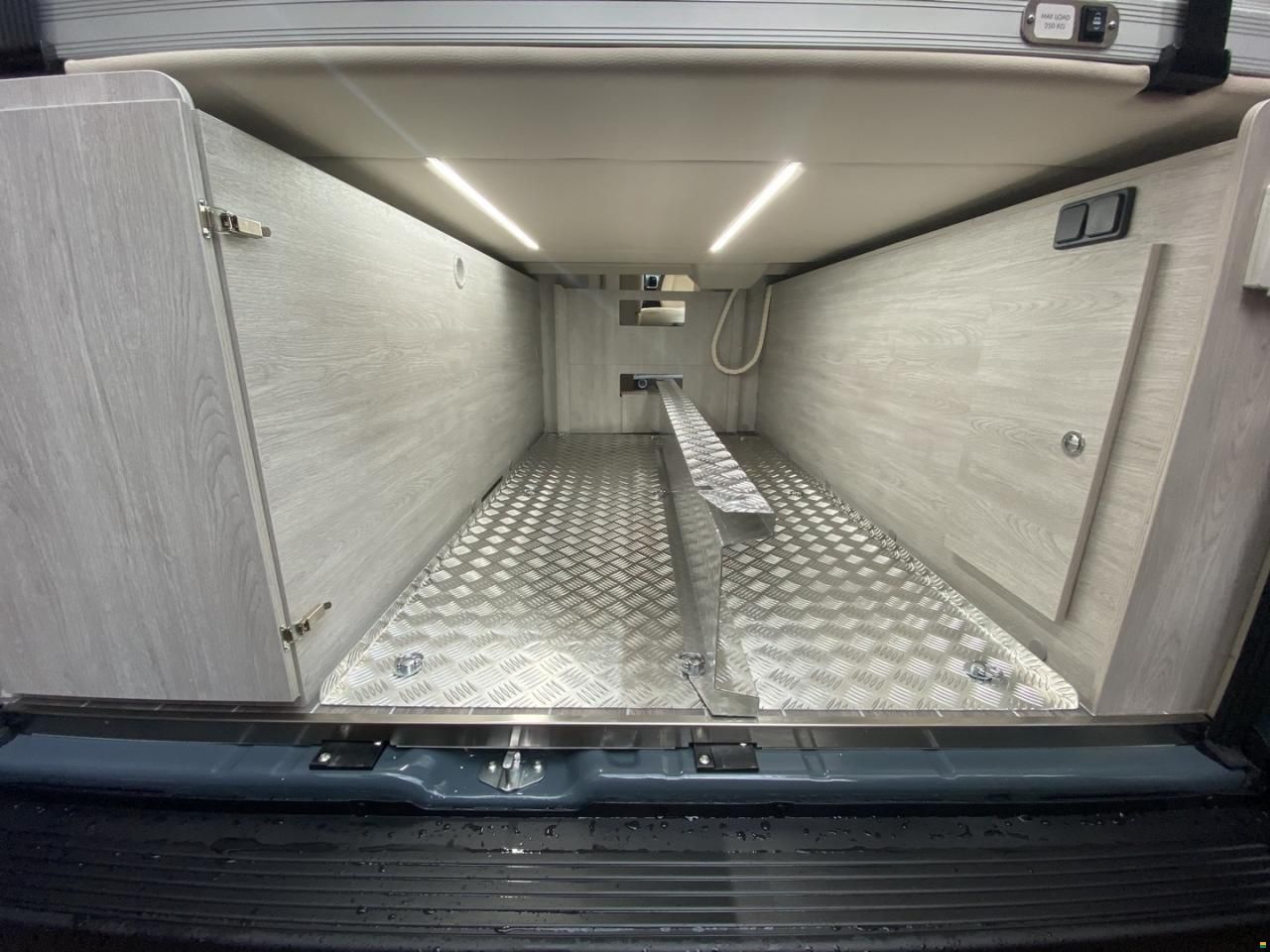 Roller Team Living DUO XL Sport, Fiat 140PS Automat