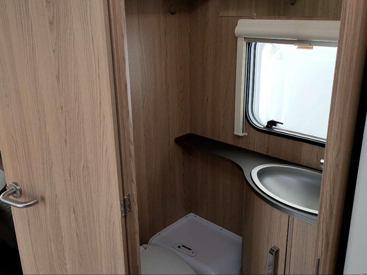 Bürstner Averso Plus