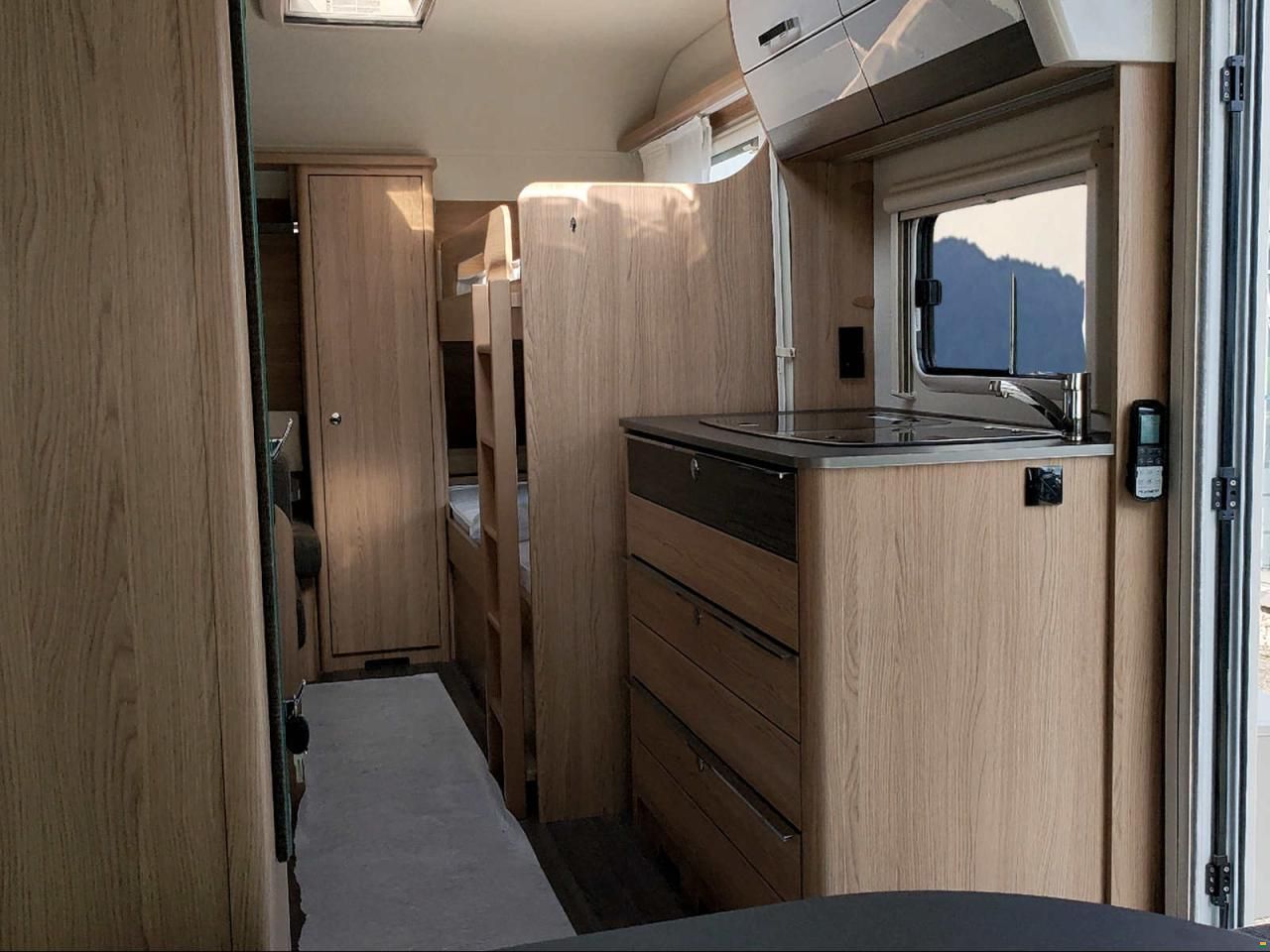 Bürstner Averso Plus