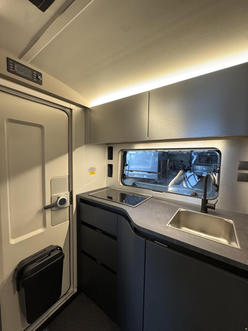 Adria Action Sports 391 LH