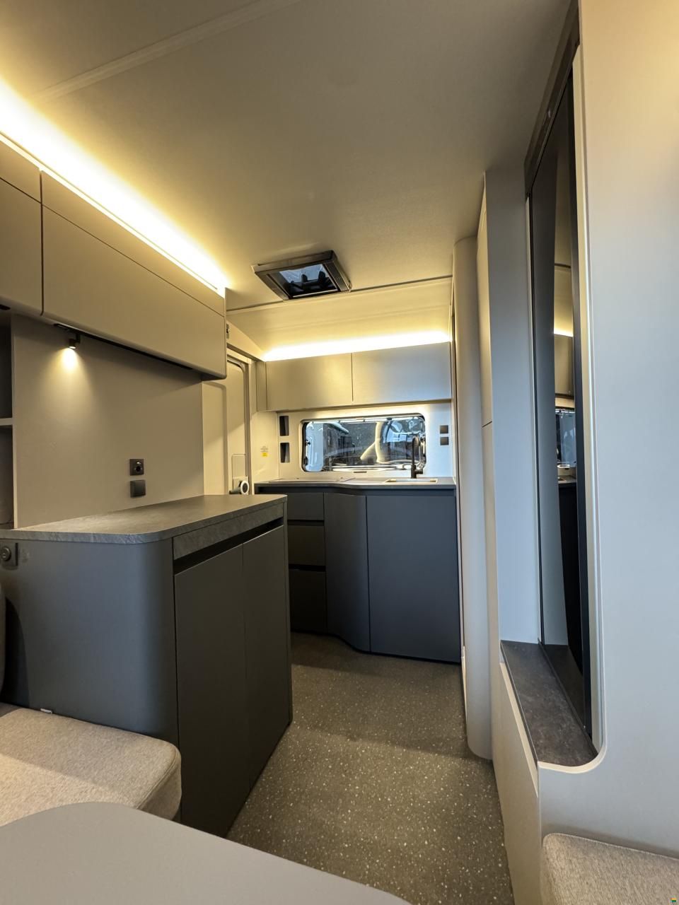 Adria Action Sports 391 LH