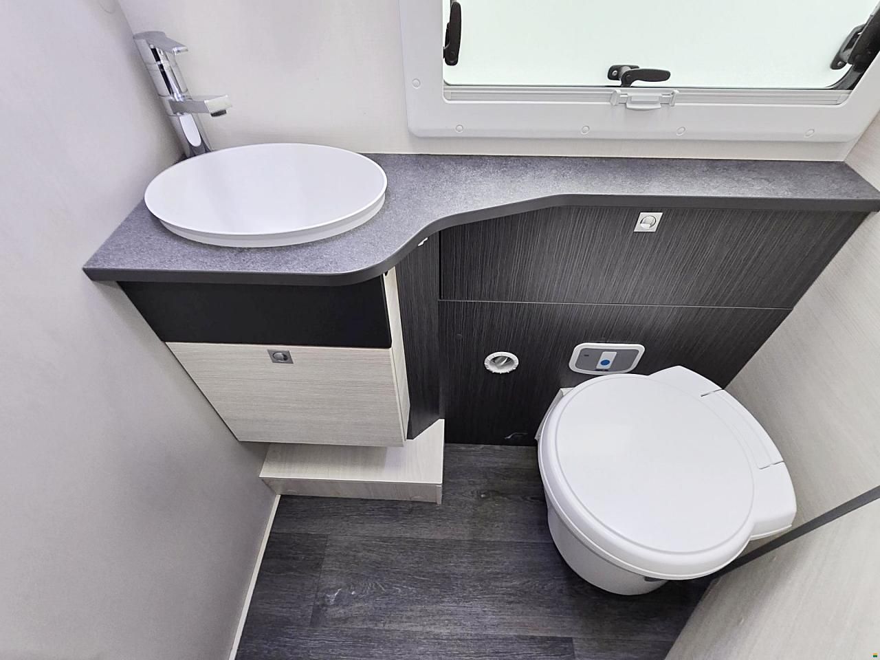 Challenger 380 GRAPHITE EDITION PREMIUM 2.0 AUTOMAT