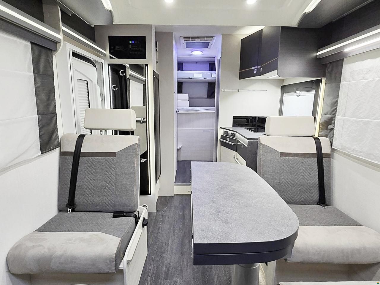 Challenger 380 GRAPHITE EDITION PREMIUM 2.0 AUTOMAT