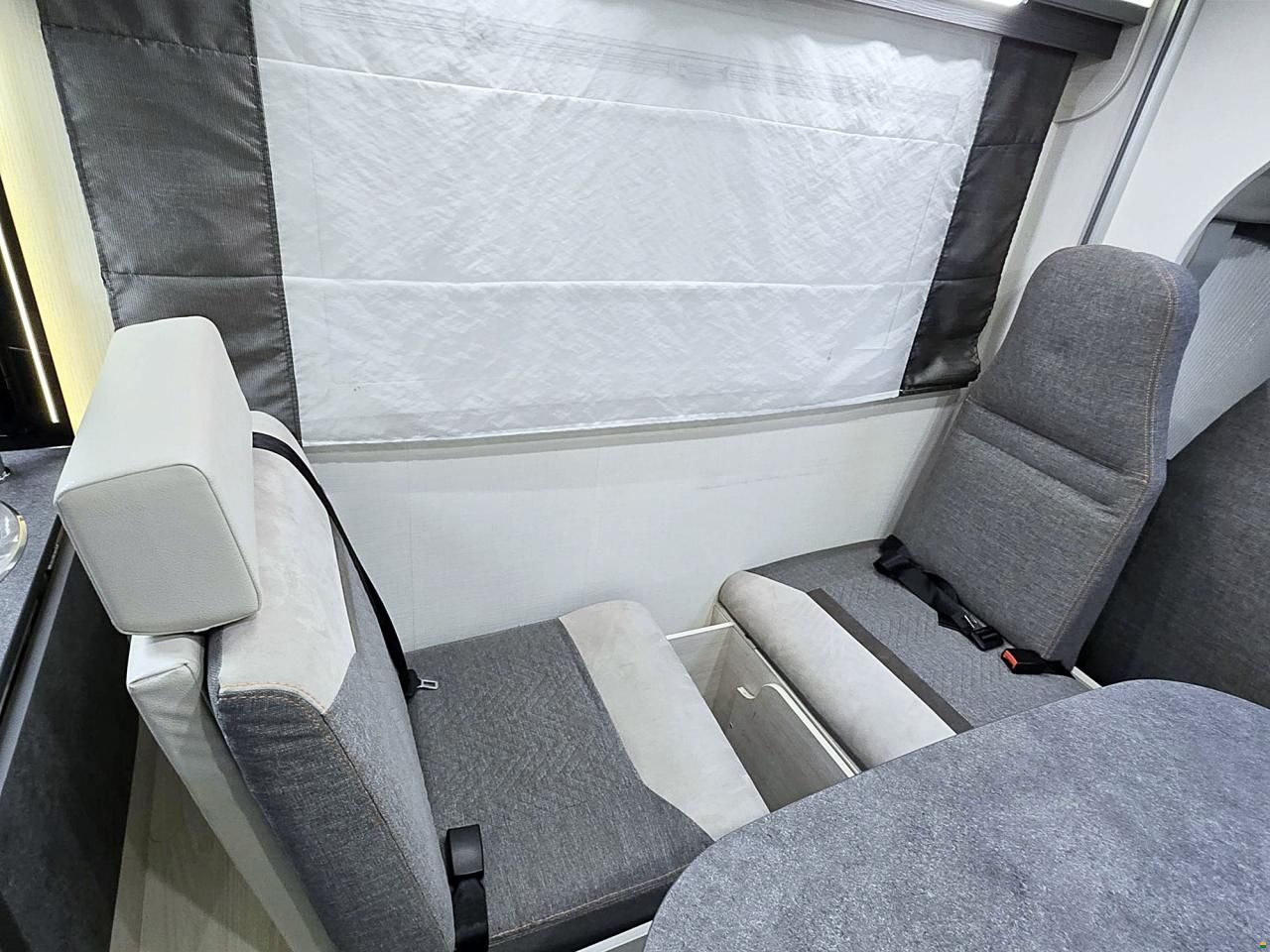 Challenger 380 GRAPHITE EDITION PREMIUM 2.0 AUTOMAT