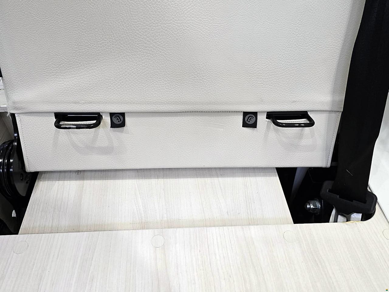 Challenger 380 GRAPHITE EDITION PREMIUM 2.0 AUTOMAT